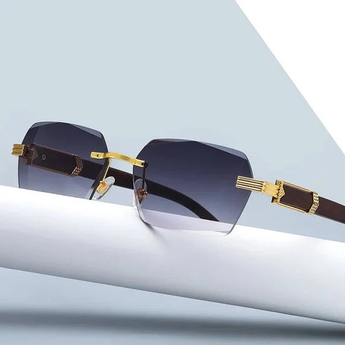 Mandotos International 2024 trendy square sunglasses with wood grain metal frame and personalized PC irregular design