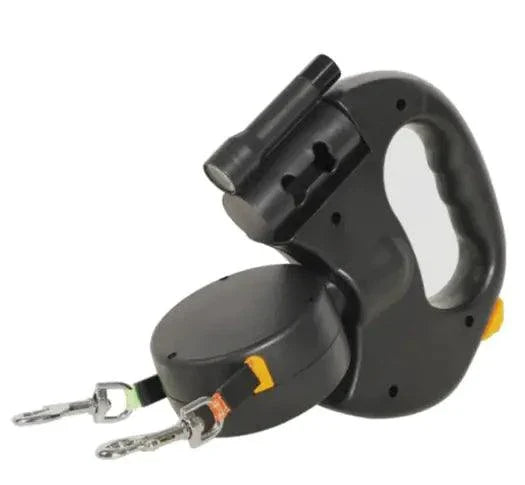 Mandotos AutoExtend towing rope with built-in light for safe vehicle towing and roadside assistance.