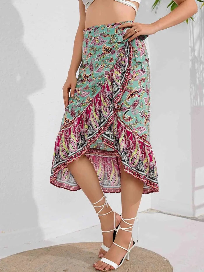 Mandotos Boho Bliss midi skirt with flowing fabric and bohemian print, perfect for casual and festival wear.