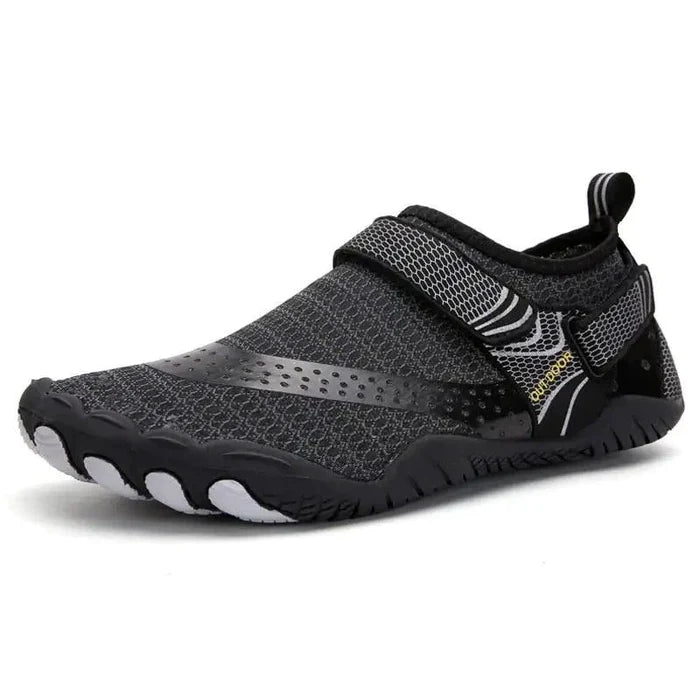 Mandotos breathable double buckle unisex water shoes with slip-on design, ideal for water activities and beach outings.