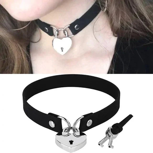 Mandotos chic leather collar with stylish design and metal buckle for pet fashion and comfort.