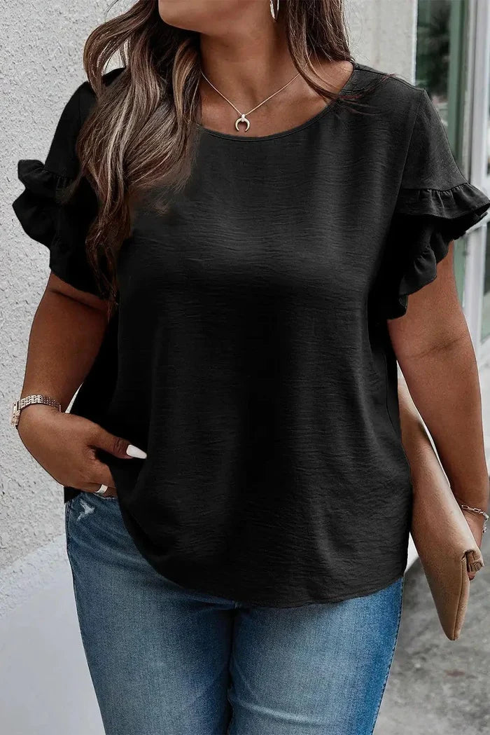 Mandotos Curvy Samantha Blouse featuring a relaxed fit and stylish design, perfect for casual or professional wear.