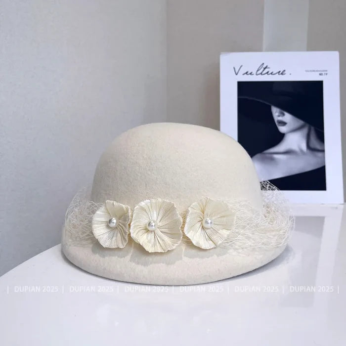 White / 56-58CM