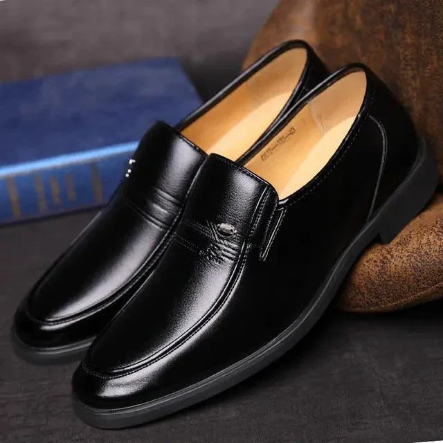 Black / 44