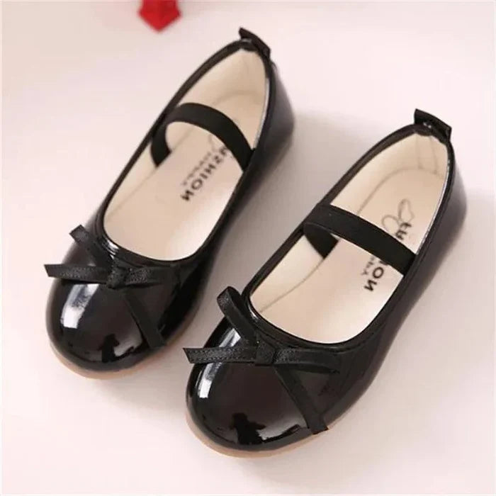 Black / 2