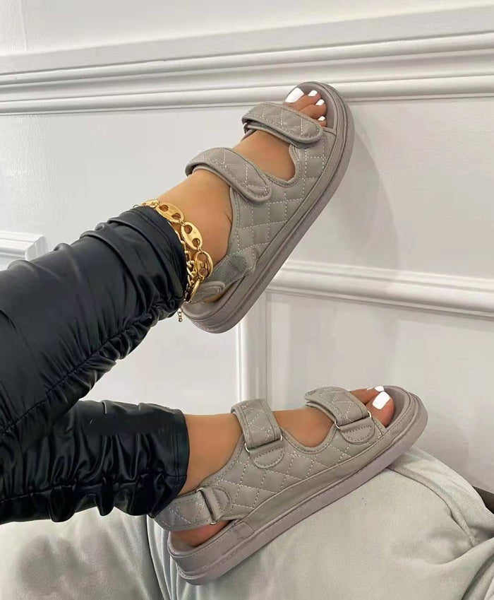 Grey / 43