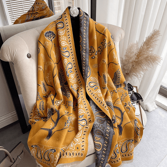 Mandotos International LuxeBreeze UV scarf featuring lightweight, breathable fabric with sun protection and stylish design.