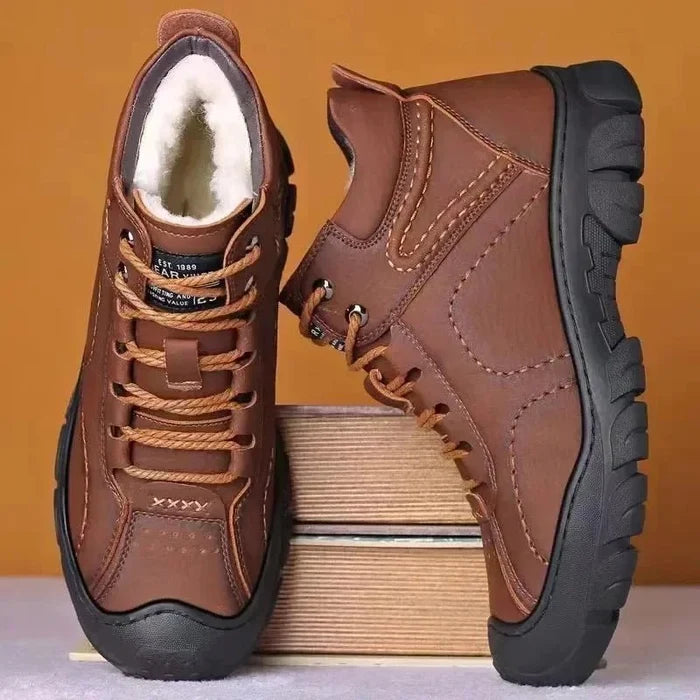 Brown / 44