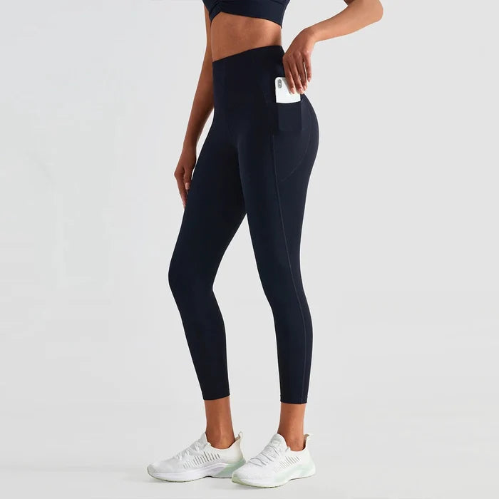 Mandotos ShapeEnhance activewear leggings with stretchy fabric and sleek design, perfect for workout or casual wear.