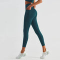 Mandotos ShapeEnhance activewear leggings in black, featuring a high-waist design and stretchy fabric for a comfortable fit.
