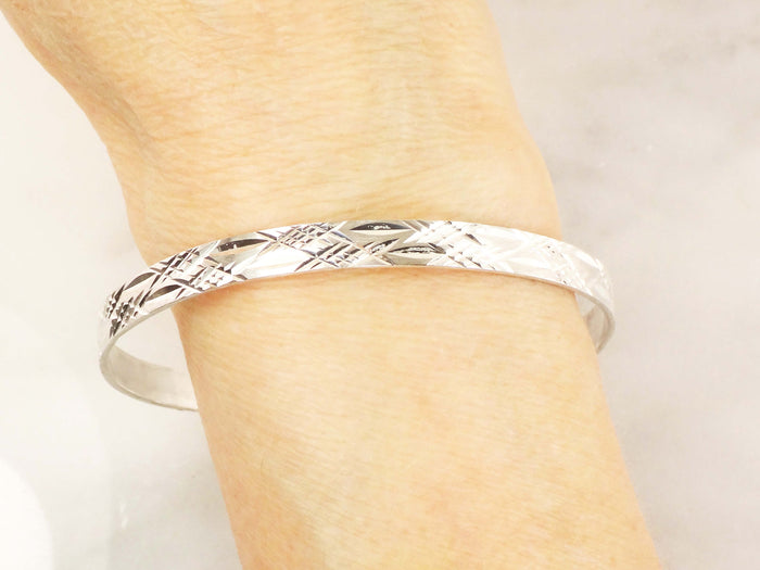Sterling Silver Diamond Cut Bangle - Vintage Mexico 925 Large Sterling Slip On Bracelet