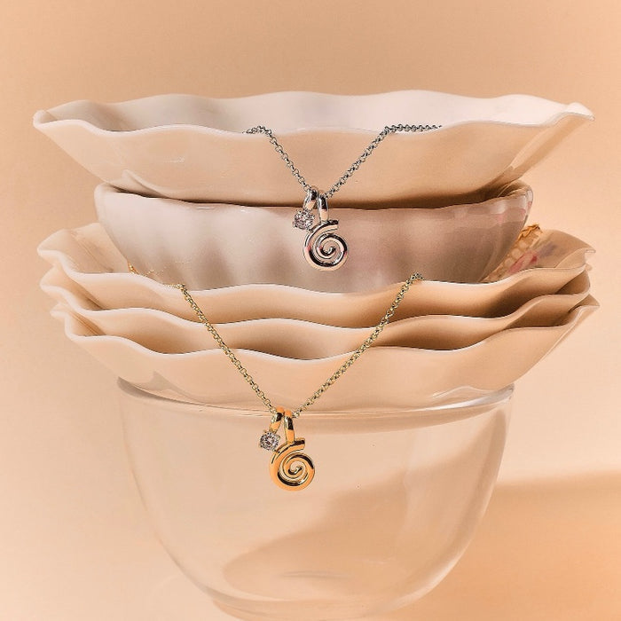 Tiny Twirl Necklace