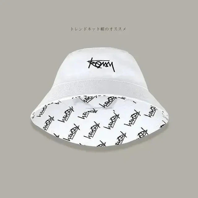 Mandotos Tropical Vibes men's Hawaiian bucket hat with dual-style design, featuring vibrant tropical patterns for adventure-ready style.