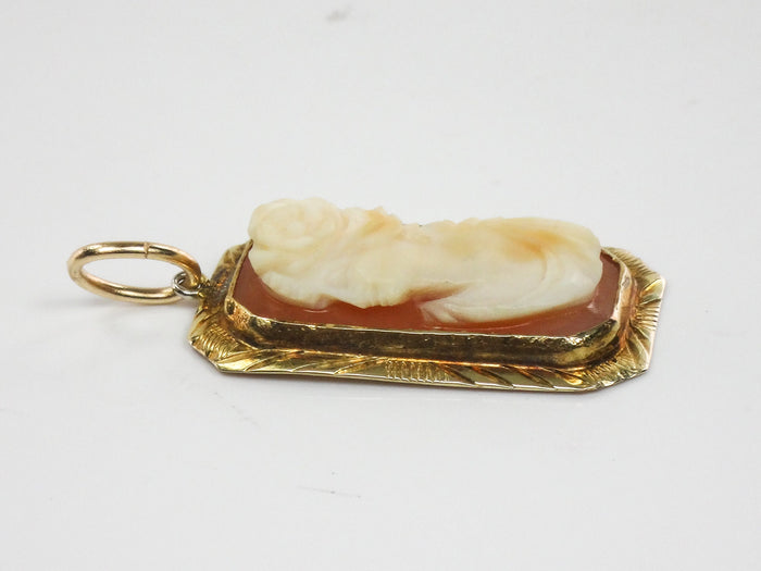 Vintage 14k Yellow Gold Small Shell Cameo Pendant with Flower in Hair