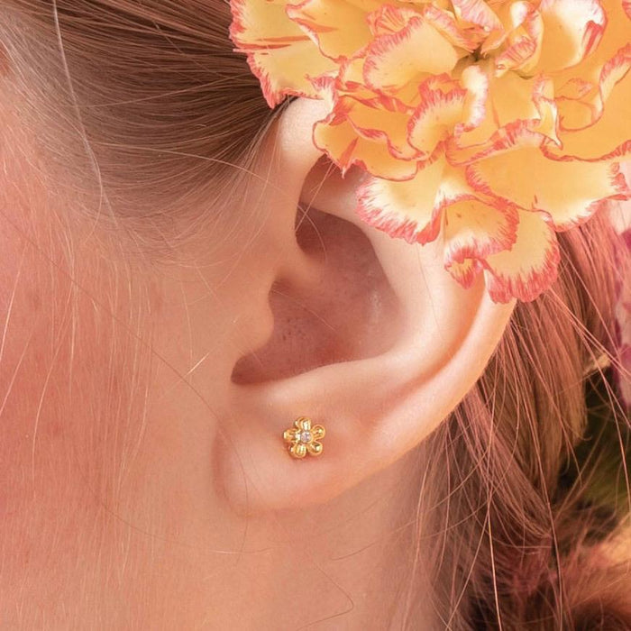 White Flower Stud