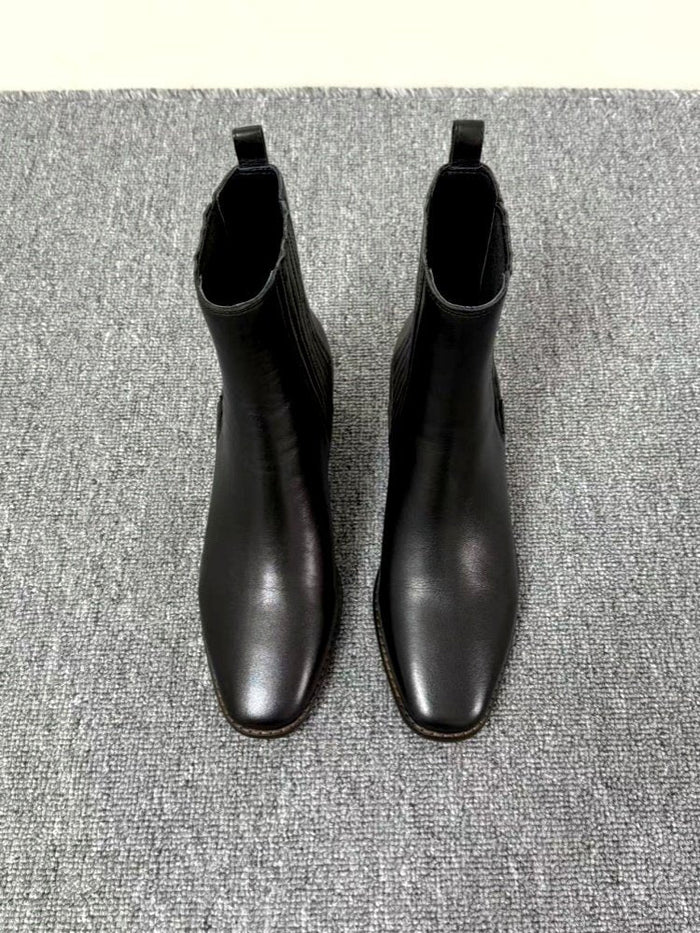 Black / 35