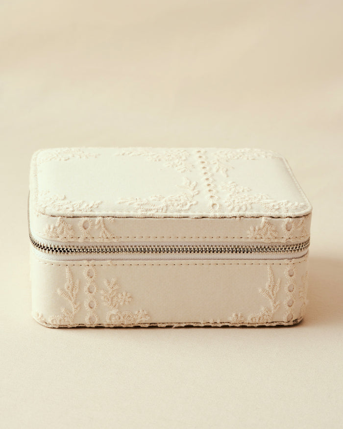 YVIS Grid Lace Tart Box - FUNDAMENTAL Mitr X YVIS