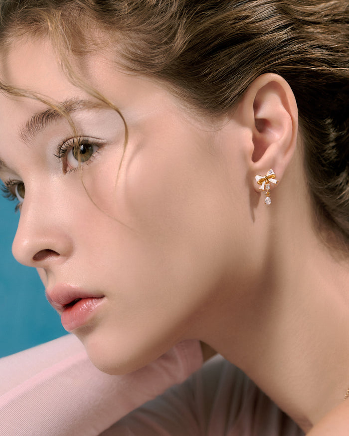 YVIS Ruban Blanc Brass Stud Earrings - Swanlake Collection