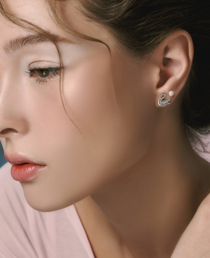YVIS Swanlake Brass Stud Earrings Set - Swanlake Collection